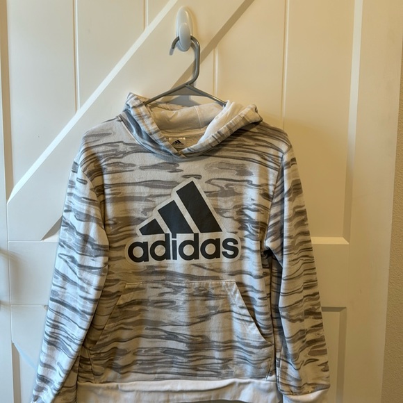 Adidas boys hoodie size XL - Picture 1 of 5